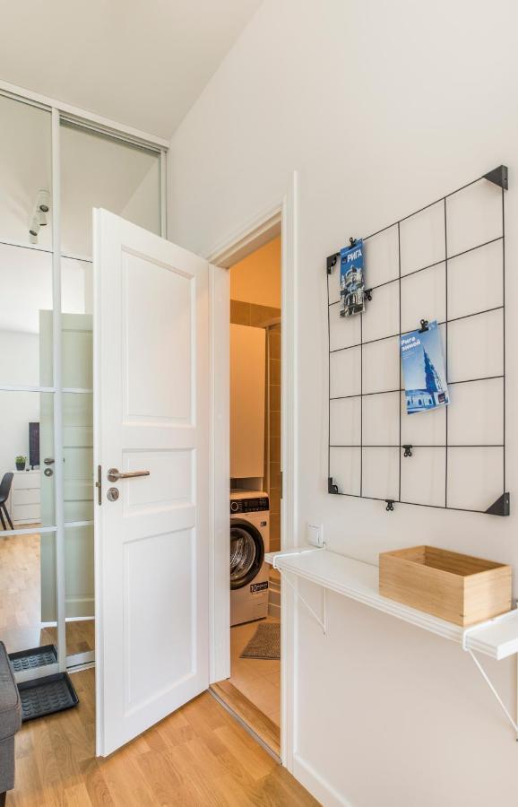Apartamento Cozy Modern - Great For Short Trips Riga